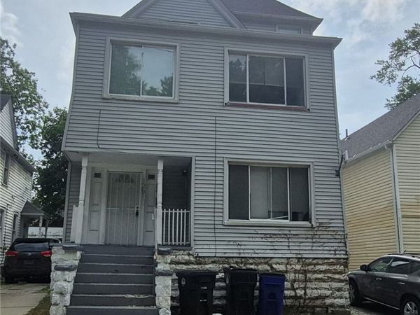 1261 E 99 Street , Cleveland, OH 44108