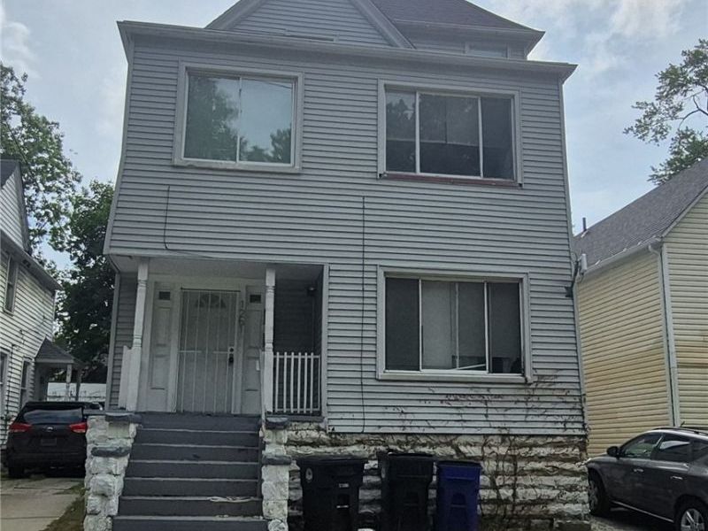 1261 E 99 Street, Cleveland, OH 44108 Photo 1