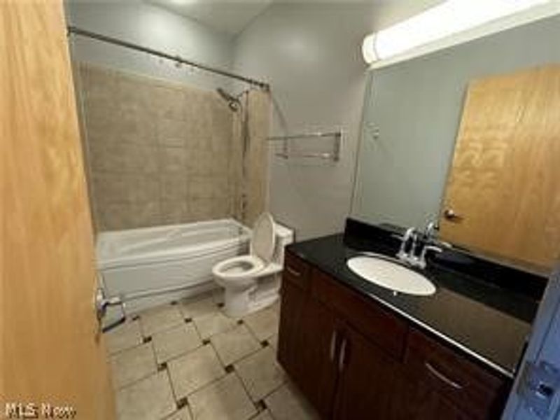 1104 E Prospect Avenue E, Unit 305, Cleveland, OH 44115 Photo 12