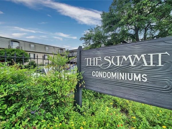 2425 Ashdale DR, Unit 60, Austin, TX 78757
