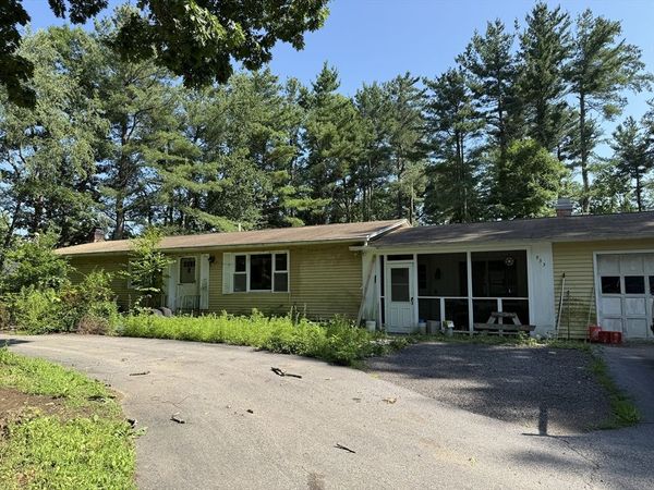933 Wauwinet Rd, Barre, MA 01005