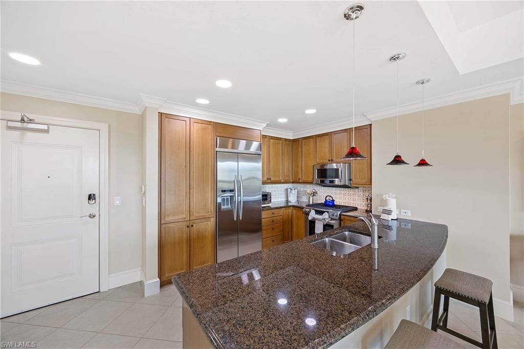 9115 Strada Pl , Unit 5213, Naples, FL 34108 Photo
