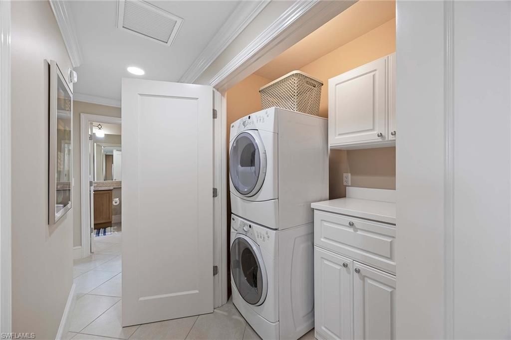 9115 Strada Pl , Unit 5213, Naples, FL 34108 Photo