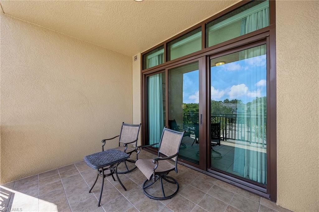 9115 Strada Pl , Unit 5213, Naples, FL 34108 Photo