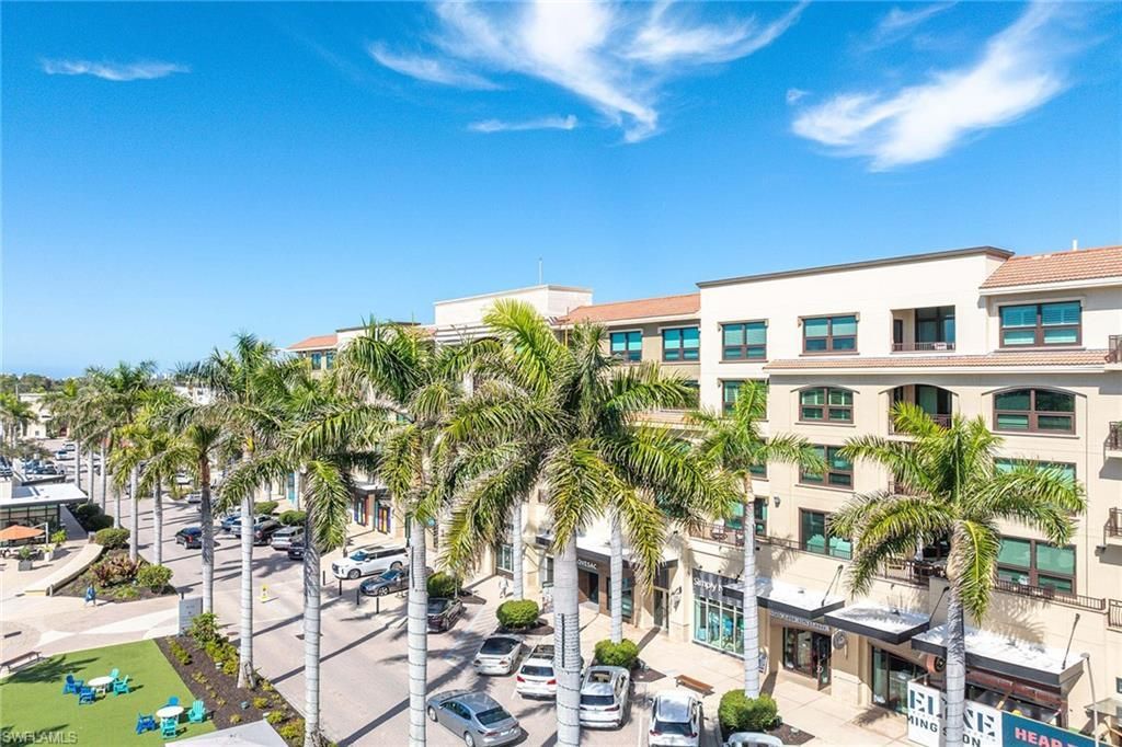 9115 Strada Pl , Unit 5213, Naples, FL 34108 Photo