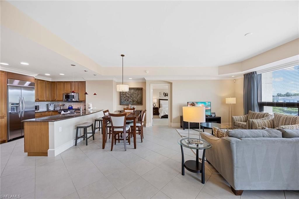 9115 Strada Pl , Unit 5213, Naples, FL 34108 Photo