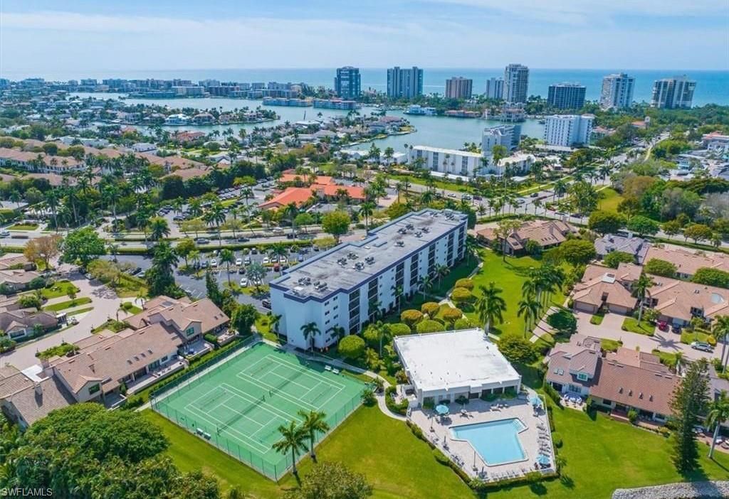 555 Park Shore Dr , Unit B408, Naples, FL 34103 Photo