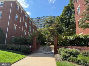 1304 N MEADE STREET , Unit ENG4, ARLINGTON, VA 22209