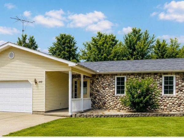 110 5th Street , Oakwood, OH 45873
