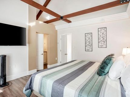 303 W St, Sacramento, CA 95818 Photo