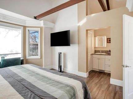 303 W St, Sacramento, CA 95818 Photo