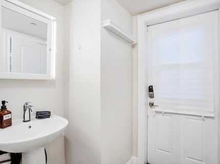 303 W St, Sacramento, CA 95818 Photo