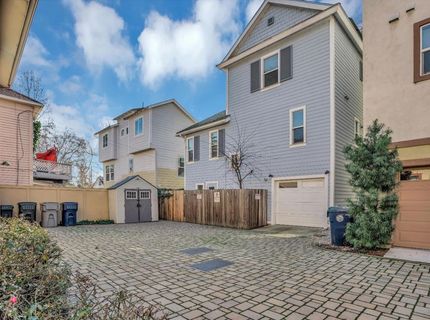 303 W St, Sacramento, CA 95818 Photo