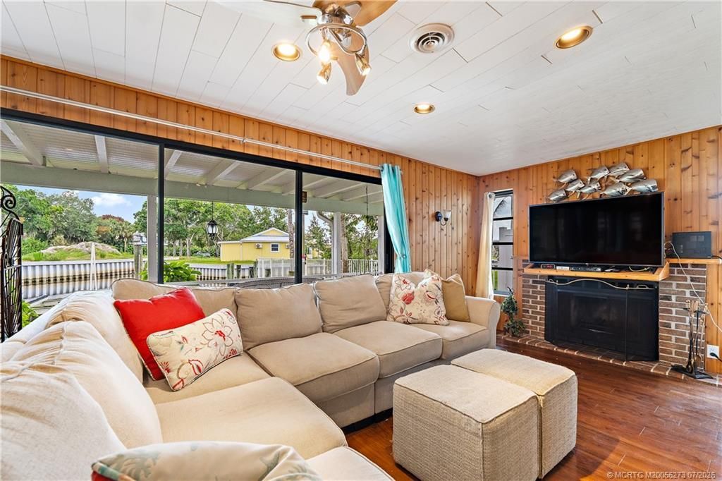 715 SW Rustic Circle , Stuart, FL 34997 Photo
