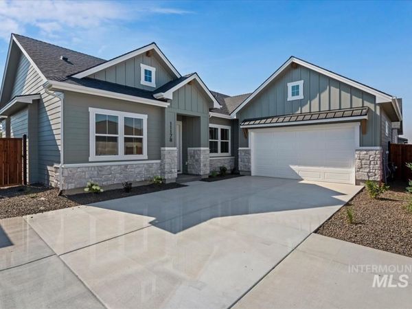 11178 S Corballis Ln, Kuna, ID 83634
