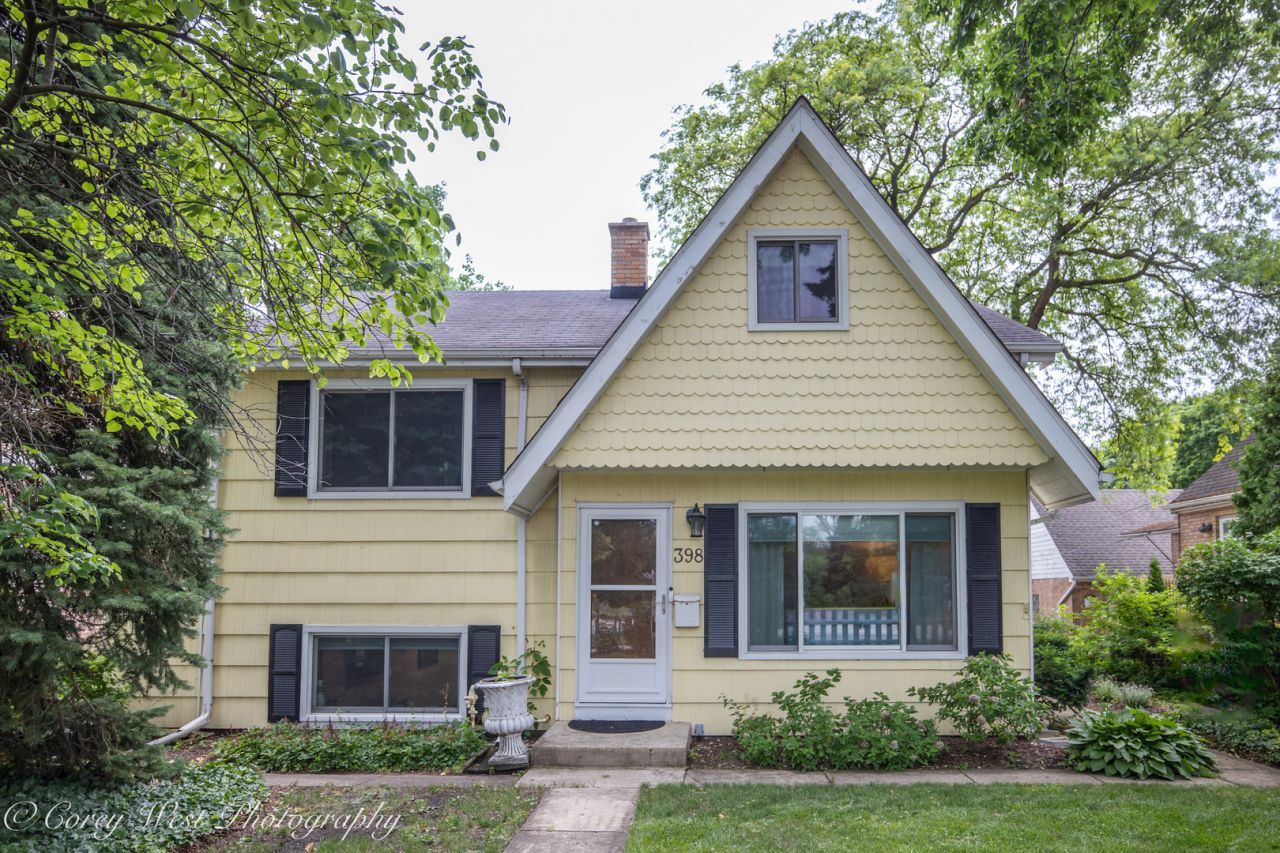 398 W Saint Charles Road , Elmhurst, IL 60126