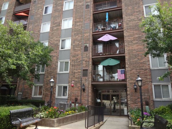 Unit 5D, Des Plaines, IL 60016