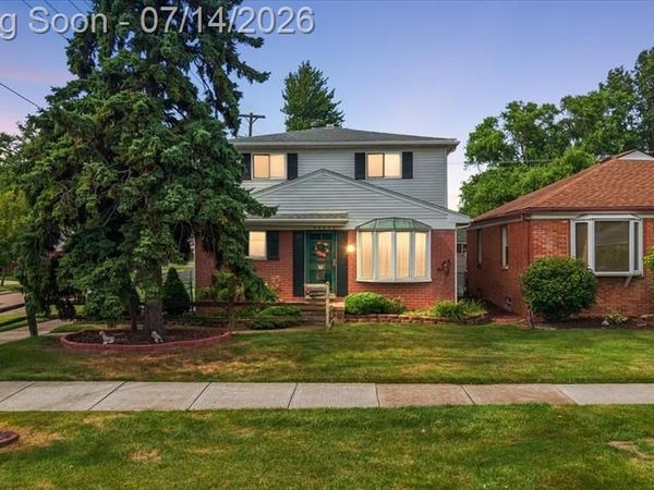 20323 Cedar Street, St. Clair Shores, MI 48081