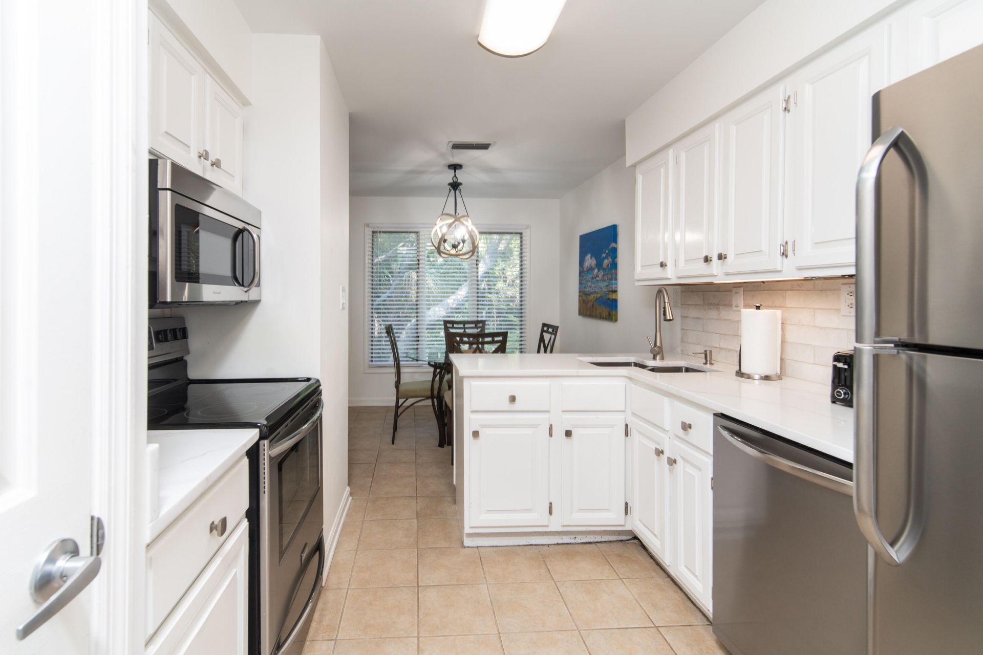 5504 Green Dolphin Way Photo 4