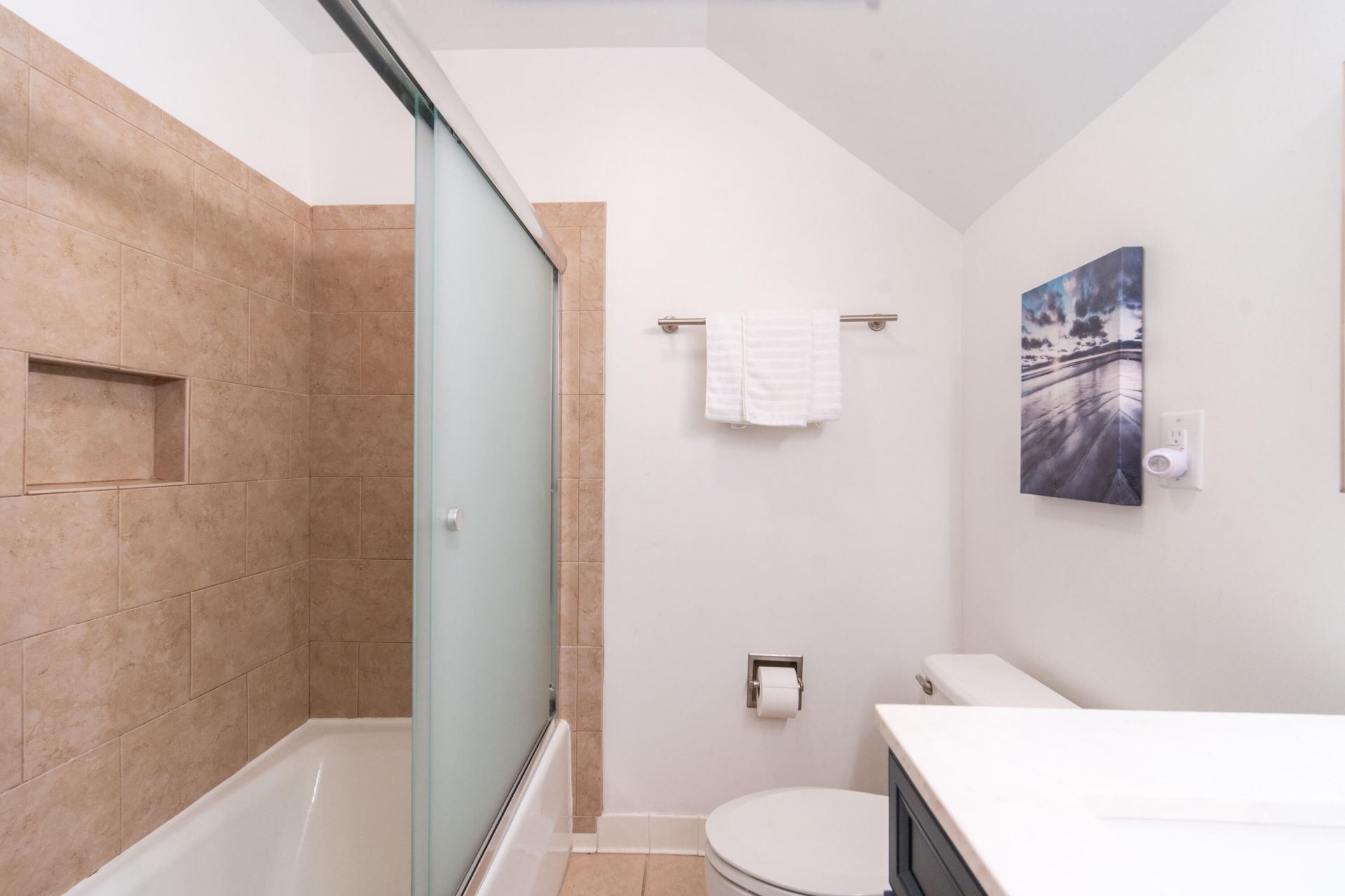 5504 Green Dolphin Way Photo 7