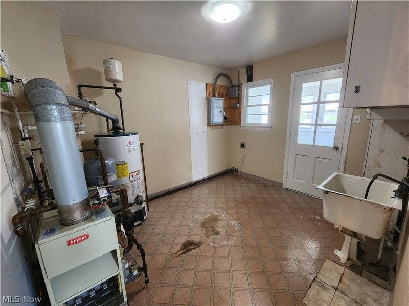 1335 Washington Boulevard, Mayfield Heights, OH 44124 Photo 7