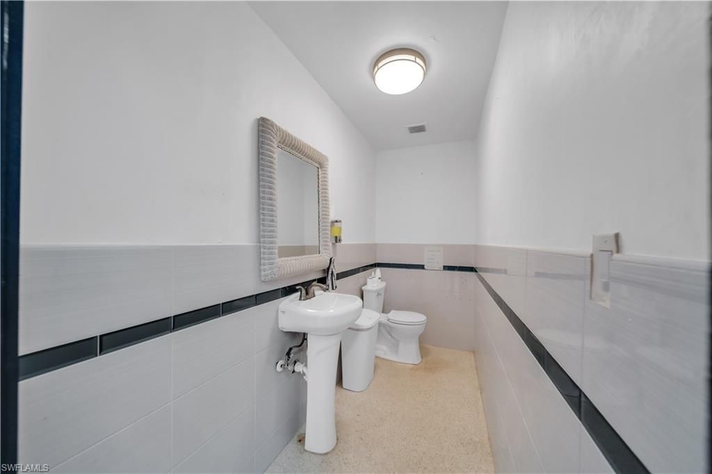 710 Pondella Rd, Unit 6&7, North Fort Myers, FL 33903 Photo