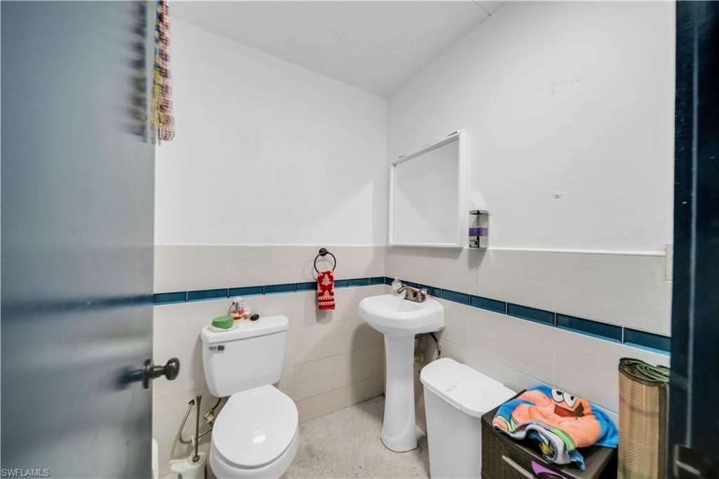710 Pondella Rd, Unit 6&7, North Fort Myers, FL 33903 Photo