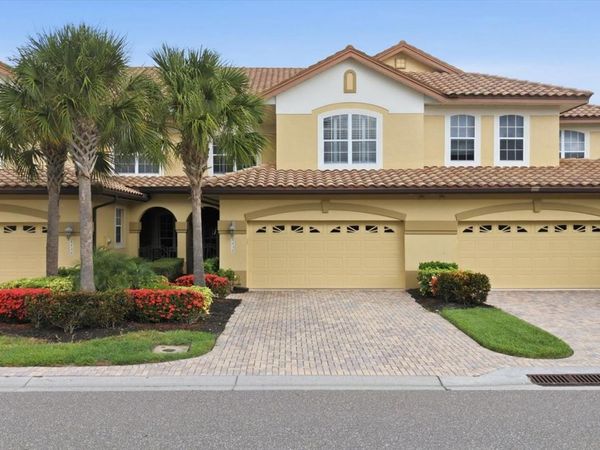 8434 MIRAMAR WAY, LAKEWOOD RANCH, FL 34202