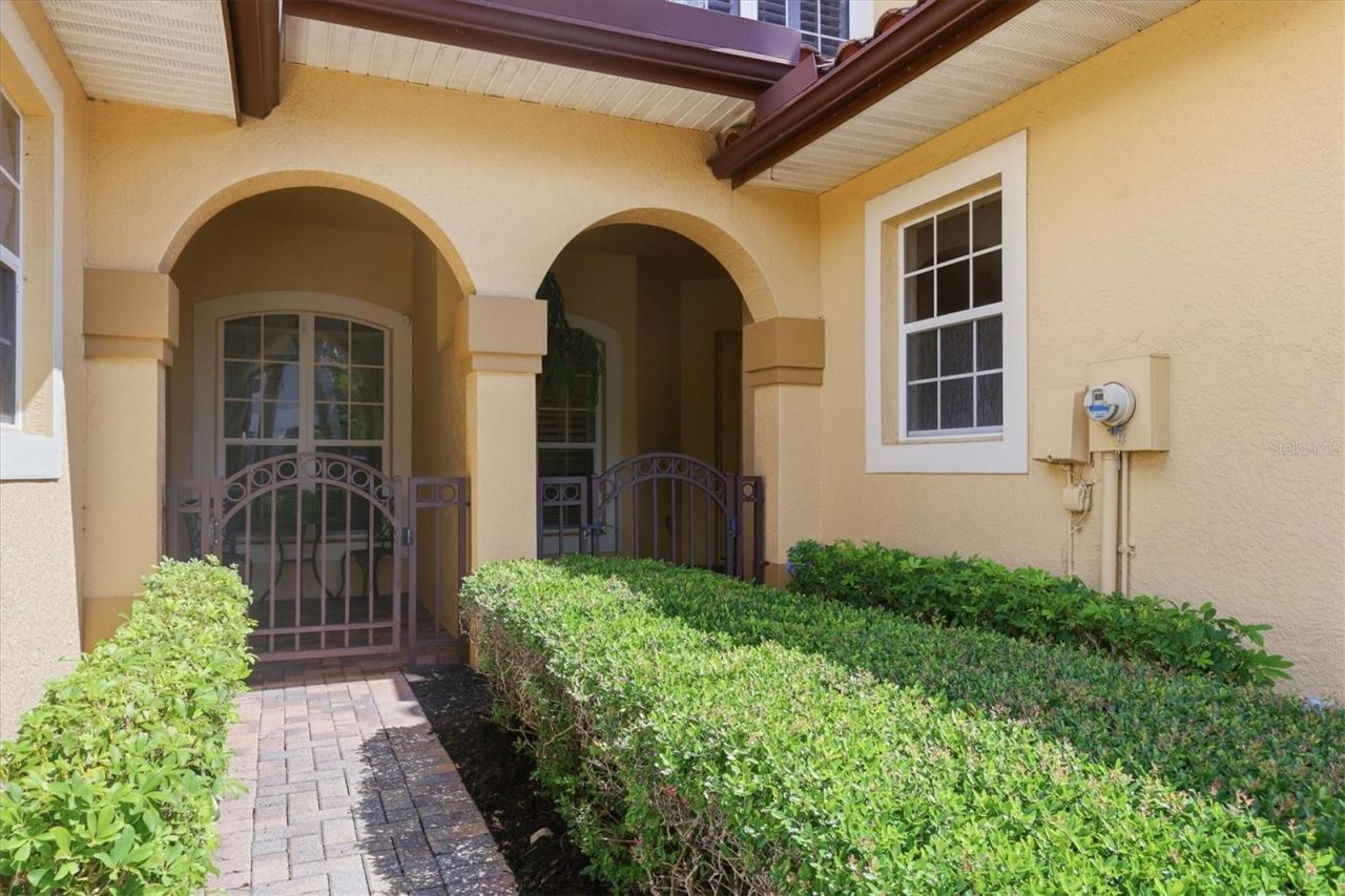8434 Miramar Way, Lakewood Ranch, FL 34202 Photo