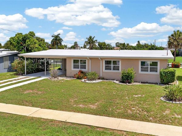 321 WEBER TERRACE , PORT CHARLOTTE, FL 33952