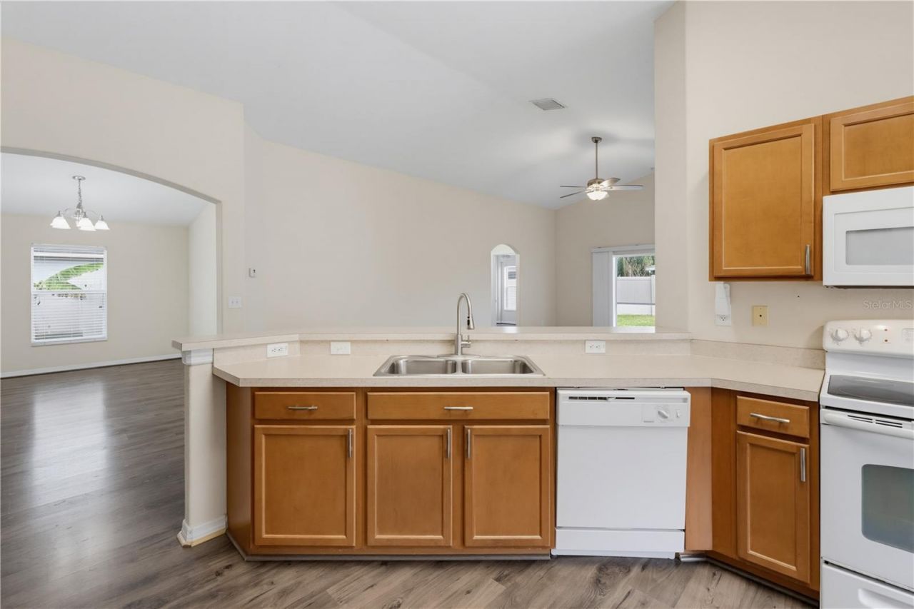 7512 Turtle View Drive , Ruskin, FL 33573 Photo