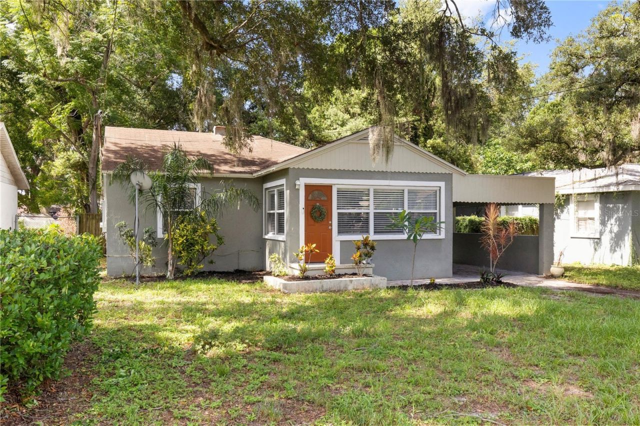2013 E Henry Avenue, Tampa, FL 33610 Main Photo