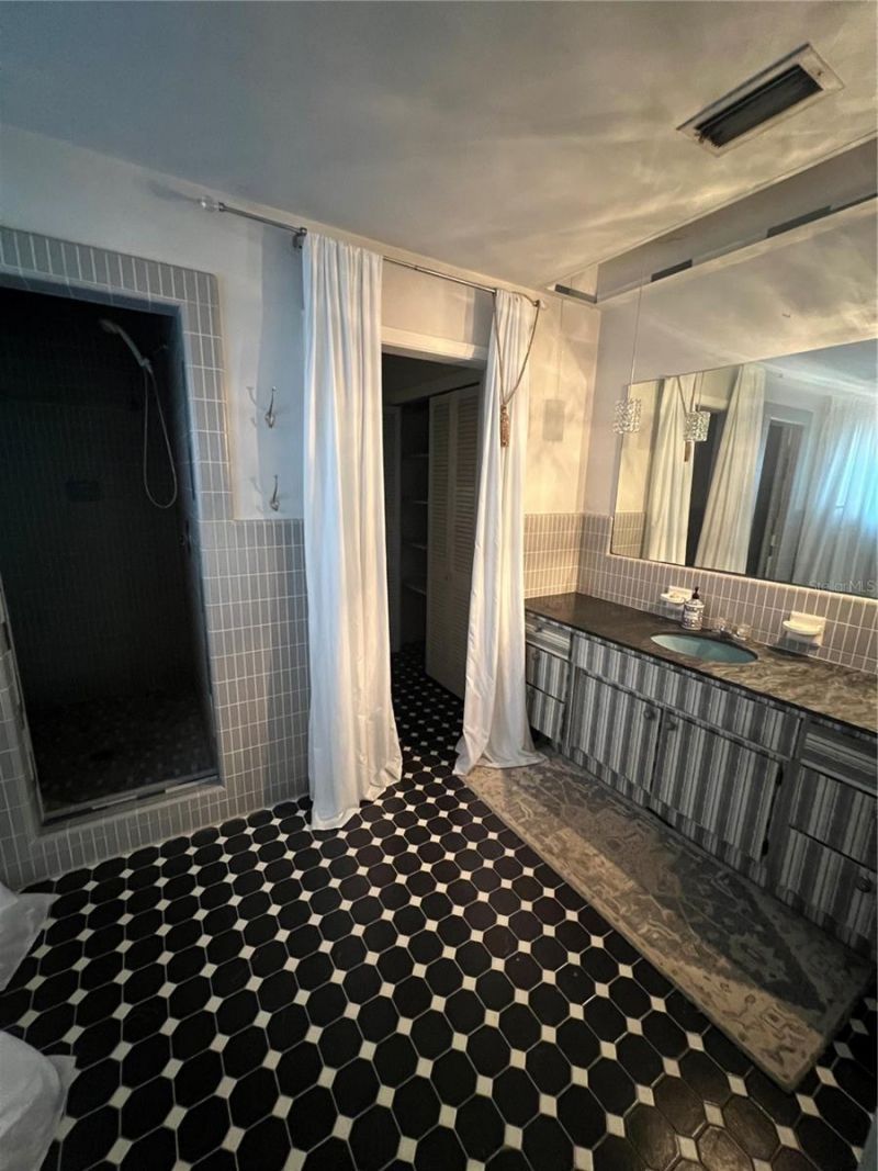 425 Craig Drive, Tarpon Springs, FL 34689 Photo