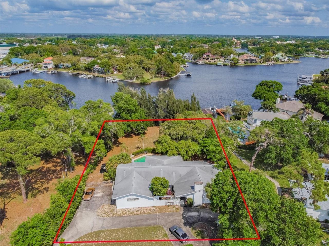 425 Craig Drive, Tarpon Springs, FL 34689 Photo