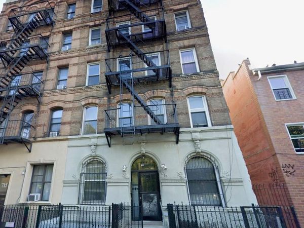 717 E 5th Street , New York (Manhattan), NY 10009