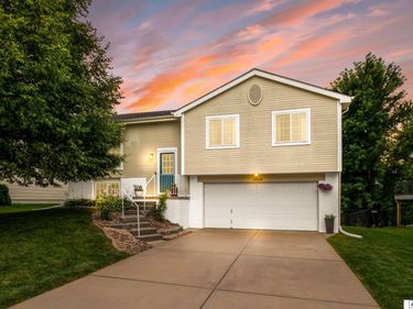 15309 Wirt Street, Omaha, NE 68116
