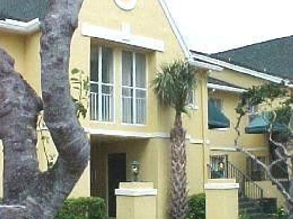 2823 N COURSE Drive, Unit 201, Pompano Beach, FL 33069