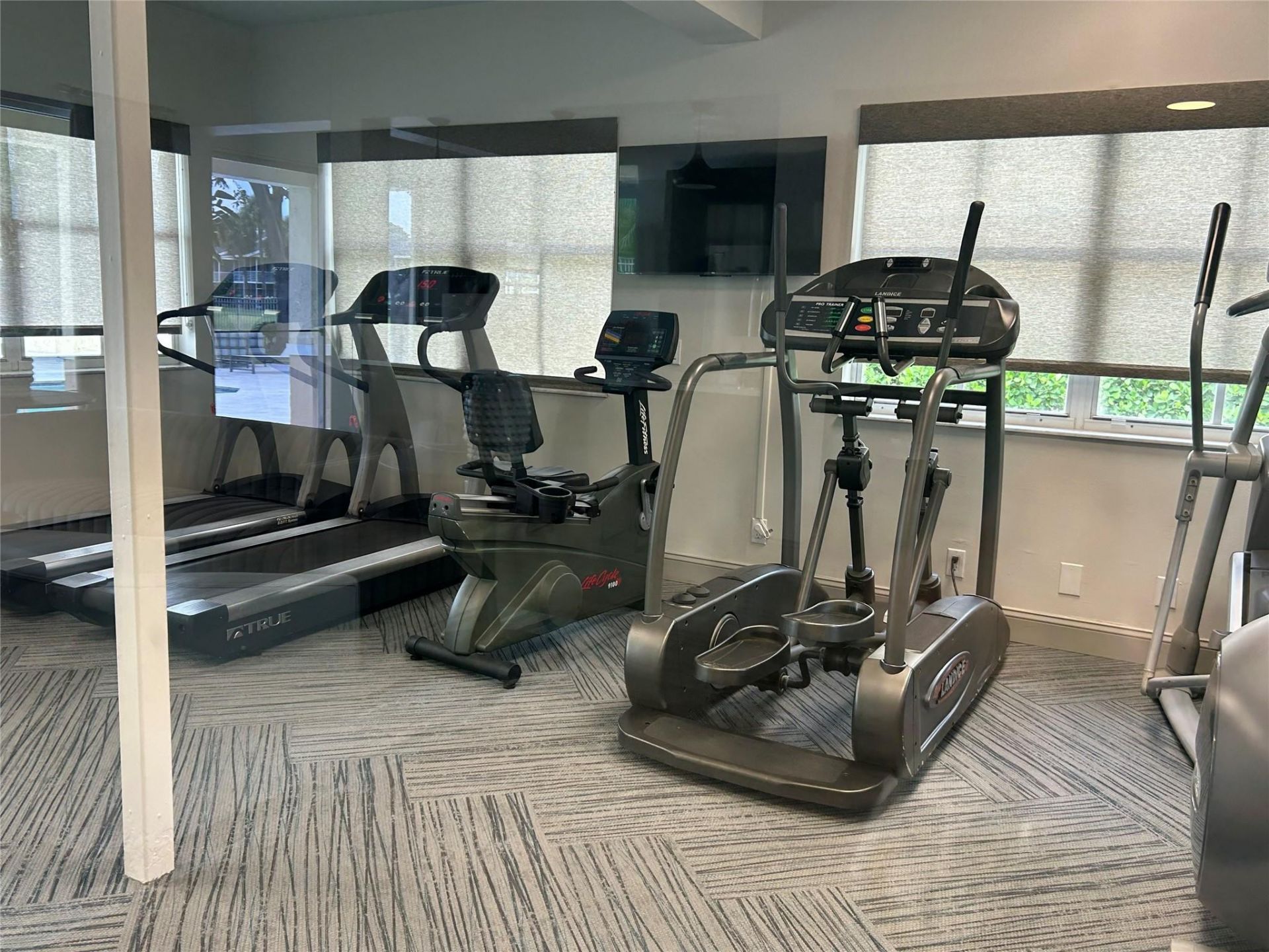2823 N Course Drive, Unit 201, Pompano Beach, FL 33069 Photo