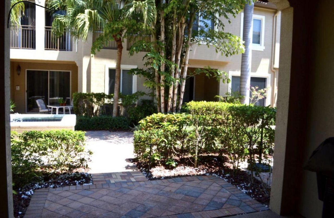 3042 Waterside Circle, Boynton Beach, FL 33435 Photo