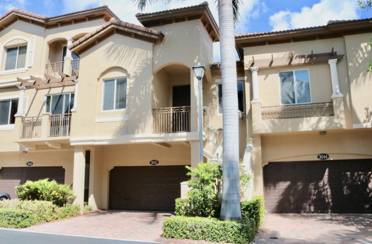 3042 Waterside Circle, Boynton Beach, FL 33435 Photo