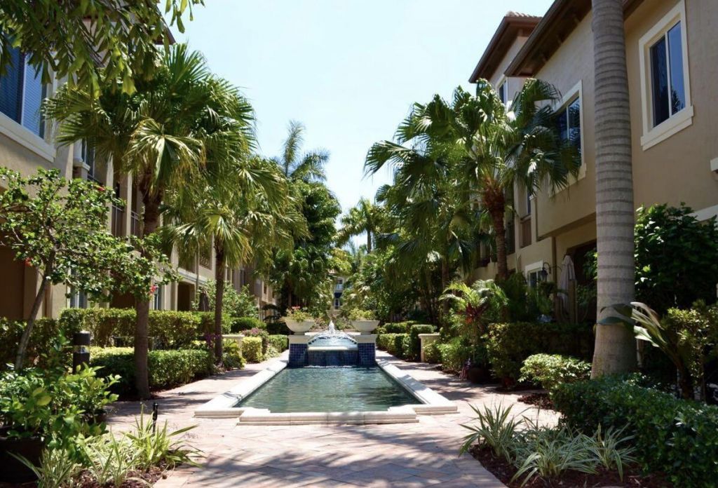3042 Waterside Circle, Boynton Beach, FL 33435 Photo