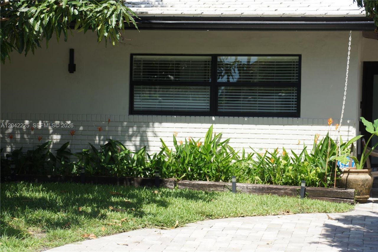 1251 SW 11th Ter, Boca Raton, FL 33486 Photo