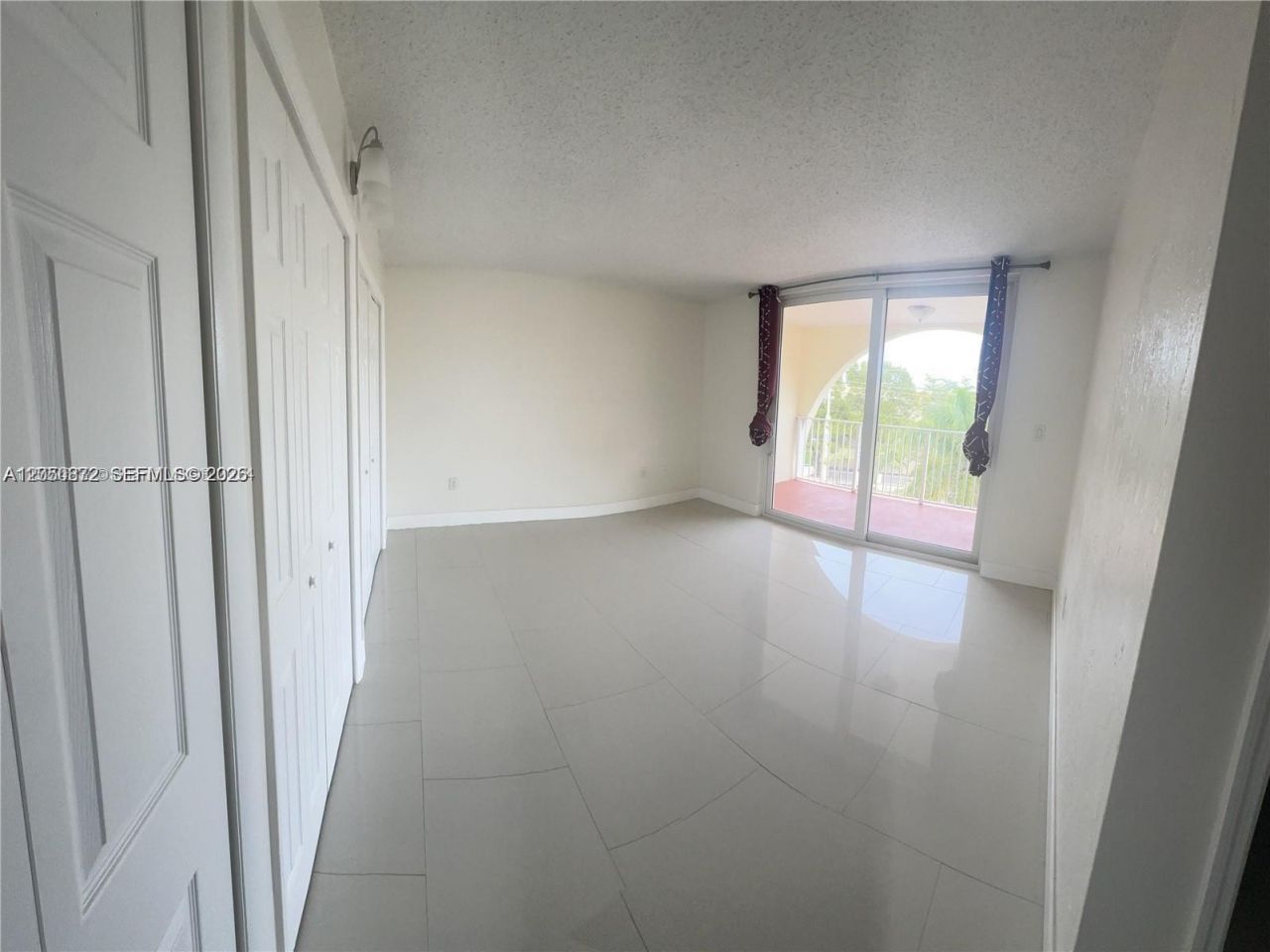 6970 NW 186th St , Unit 3-502, Hialeah, FL 33015 Photo