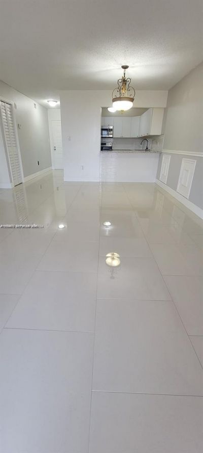 6970 NW 186th St , Unit 3-502, Hialeah, FL 33015 Photo