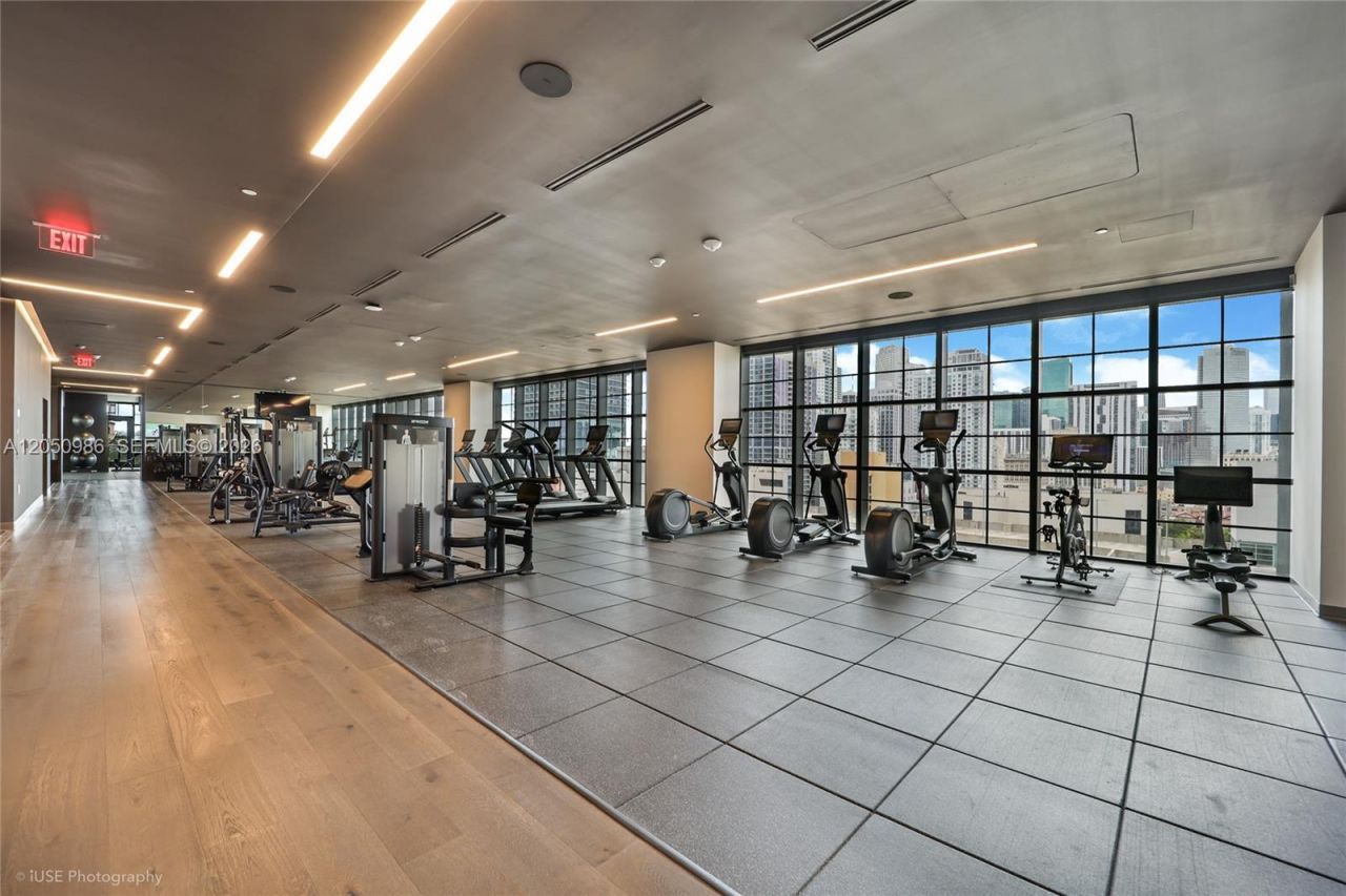 159 NE 6 Street , Unit 2402, Miami, FL 33132 Photo
