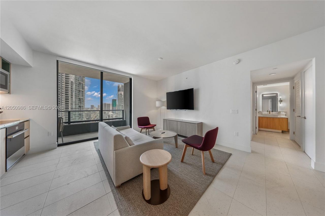 159 NE 6 Street , Unit 2402, Miami, FL 33132 Photo