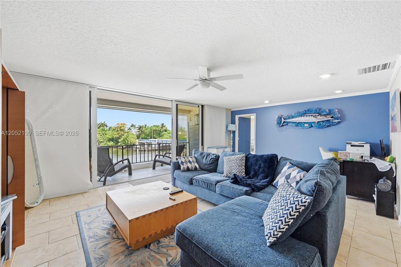 801 Palm Trl, Unit 10, Delray Beach, FL 33483 Photo