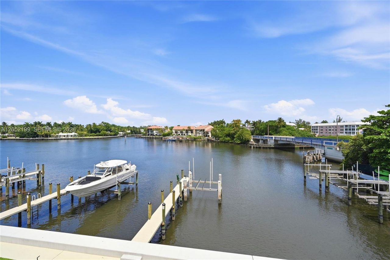 801 Palm Trl, Unit 10, Delray Beach, FL 33483 Photo