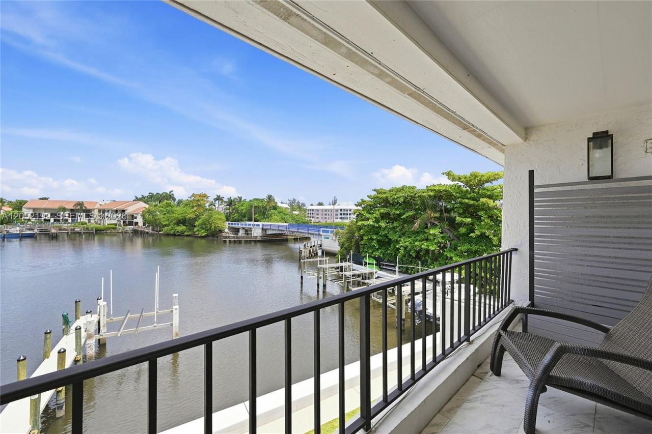 801 Palm Trl, Unit 10, Delray Beach, FL 33483 Photo