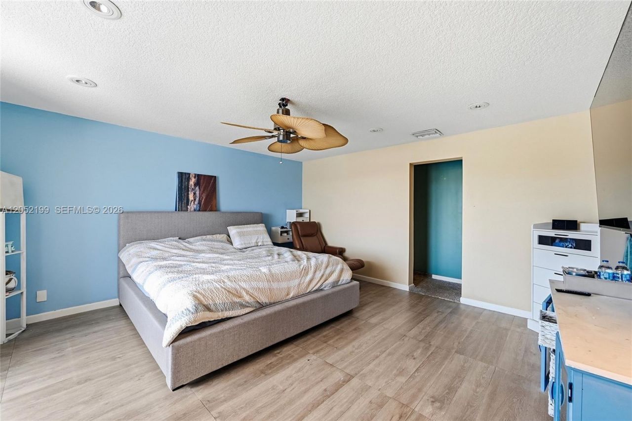 801 Palm Trl, Unit 10, Delray Beach, FL 33483 Photo